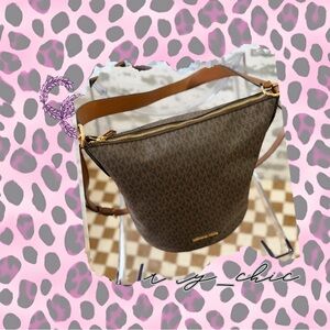 Michael Kors Signature Logo Bucket Bag Brown | Coated Canvas & Leather Trim |EUC